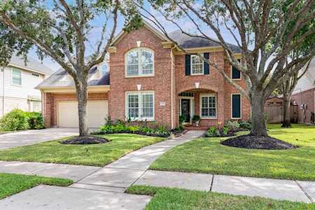 8706 Chipping Rock Dr Sugar Land, TX 77479