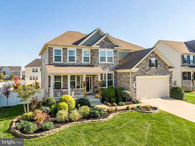 111 Paris Ct Stephens City, VA 22655