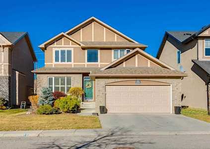 254 Discovery Ridge Way SW Calgary, AB T3H 5S9