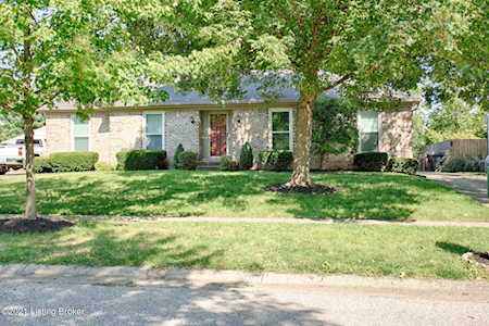 1207 Holsworth Ln Louisville, KY 40222