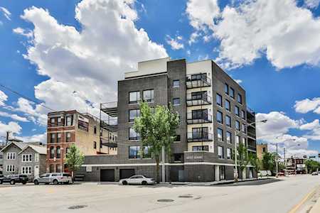 1157 W Erie St #2E Chicago, IL 60642