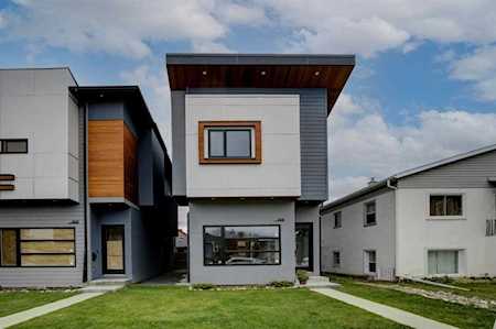 2115 Westmount Rd NW Calgary, AB T2N 3N3