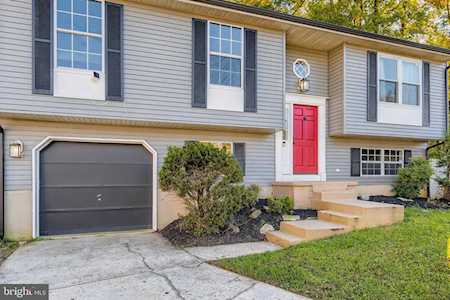 359 Nature Walk Ln Pasadena, MD 21122