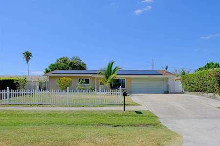 2036 N Highland Ave Clearwater, FL 33755