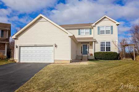 32868 Weathervane Ln Lakemoor, IL 60051
