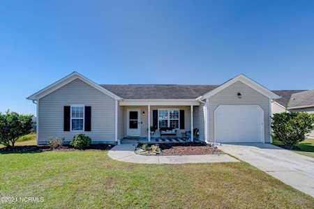 7508 Brittany Lakes Drive Wilmington, NC 28411