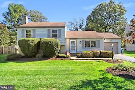 2567 Viking Dr Herndon, VA 20171