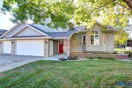 1315 S Honeysuckle Trl Sioux Falls, SD 57106