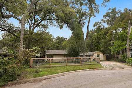 4212 Wilshire PKWY Austin, TX 78722