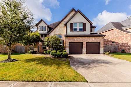 4546 Montcliff Bend Ln Sugar Land, TX 77479