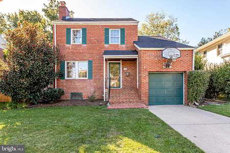 2604 Pocomoke St N Arlington, VA 22207