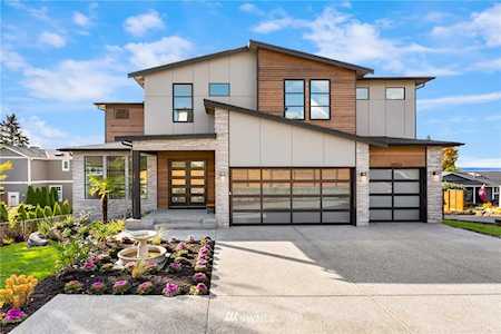 20133 24th Ave NW #2 Shoreline, WA 98177