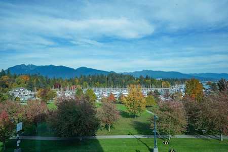 1889 Alberni Street #702 Vancouver, BC V6G 3G7