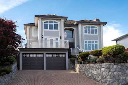 4222 Hazelwood Crescent Burnaby, BC V5G 2R1