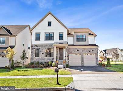 41369 Red Spruce Dr Aldie, VA 20105