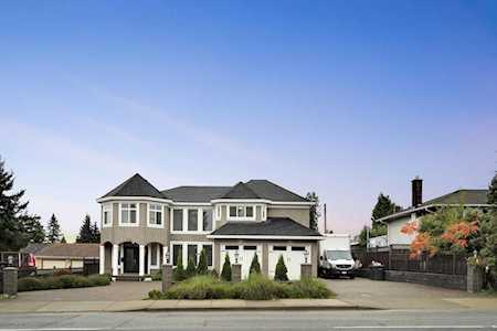 1730 Como Lake Avenue Coquitlam, BC V3J 3P8