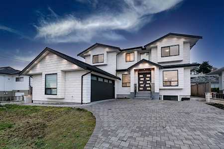 7185 Halifax Street Burnaby, BC V5A 1M1