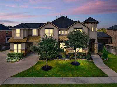 5706 Mustang Ridge Ln Fulshear, TX 77441