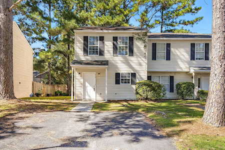 4718 Linfield Ln North Charleston, SC 29418