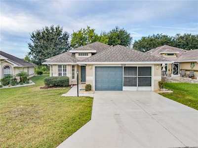21725 King Richards WAY Leesburg, FL 34748