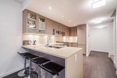 5652 Ormidale Street Vancouver, BC V5R 4P9