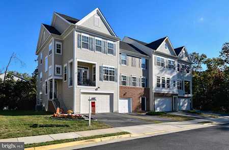42302 Shoover Square Chantilly, VA 20152