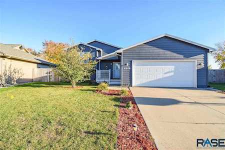 6049 W Jordan Ct Sioux Falls, SD 57106