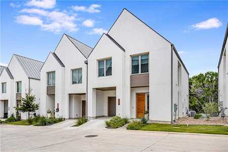 2600 Sutherland ST Austin, TX 78746