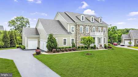 41917 Clover Valley Ct Ashburn, VA 20148
