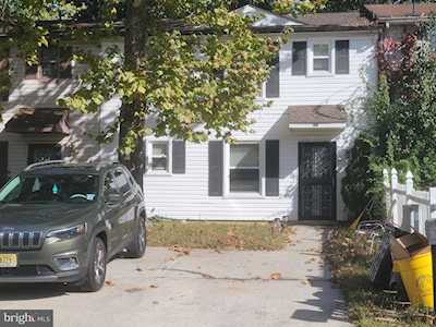 10 Yorkshire Rd Sicklerville, NJ 08081
