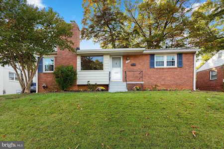 2004 Woodstock St N Arlington, VA 22207