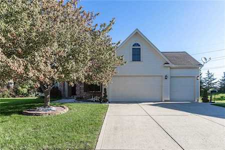 484 Autumn Springs Ct Avon, IN 46123