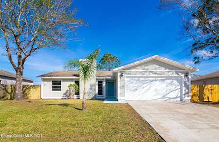 1027 NW Elmsford Street Palm Bay, FL 32907