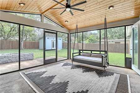 8011 Rockwood LN Austin, TX 78757