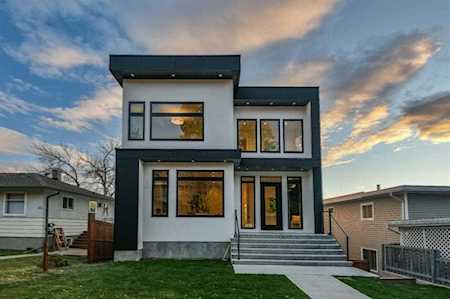 1111 Jamieson Ave NE Calgary, AB T2E 0L6