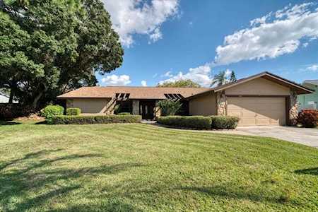 9289 Rustic Pines Blvd E Seminole, FL 33776