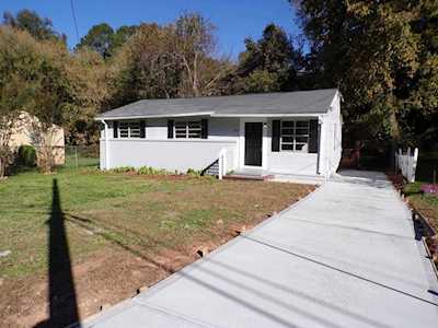910 Stonewall Drive Atlanta, GA 30315