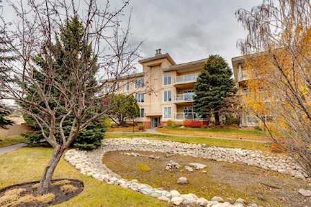 505 Canyon Meadows Dr SW Calgary, AB T2W 5
