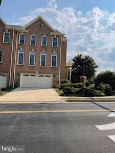 10499 West Dr Fairfax, VA 22030