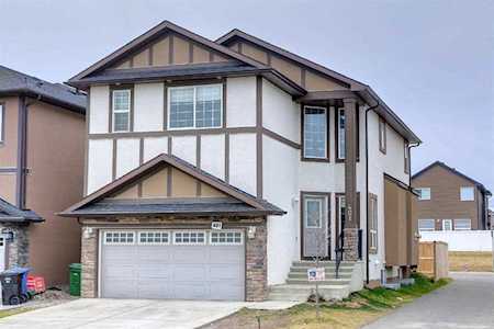 401 NE Saddlelake Dr Calgary, AB t3j 0r6