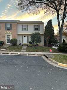 5814 Apple Wood Ln Burke, VA 22015