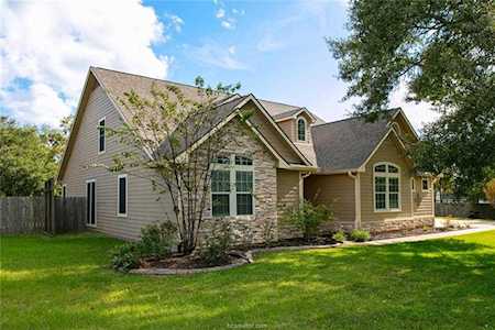 4445 Ledgestone College Station, TX 77845-7310