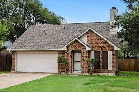 1521 Lantern Light DR Round Rock, TX 78681