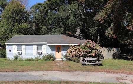 30 Peaceful Ln Wareham, MA 02538
