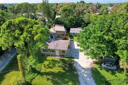 1876 Marbeth St Sarasota, FL 34231