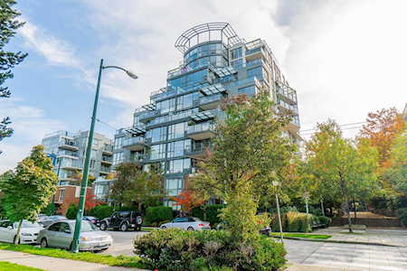 1425 W 6th Avenue #306 Vancouver, BC V6H 4G5