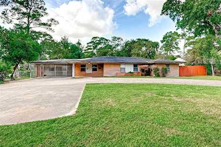 1825 Campbell Rd Houston, TX 77080