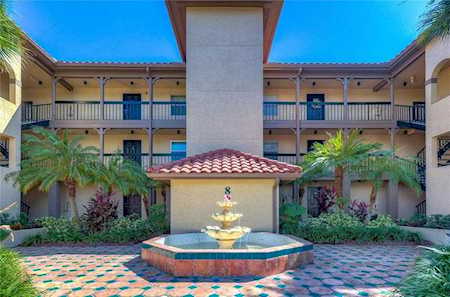 2400 Feather Sound Dr #827 Clearwater, FL 33762