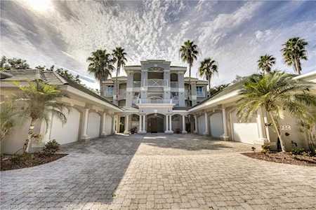 5775 Baltusrol Ct #301 Sanibel, FL 33957