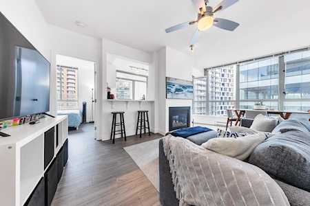 1238 Burrard Street #1002 Vancouver, BC V6Z 3E1